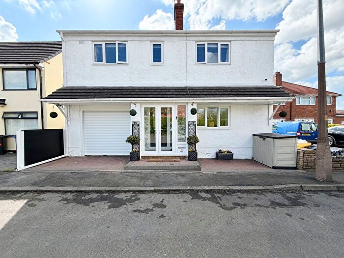 4 Bedroom Detached House For Sale In Victoria Street, Pensnett, Brierley Hill, DY5