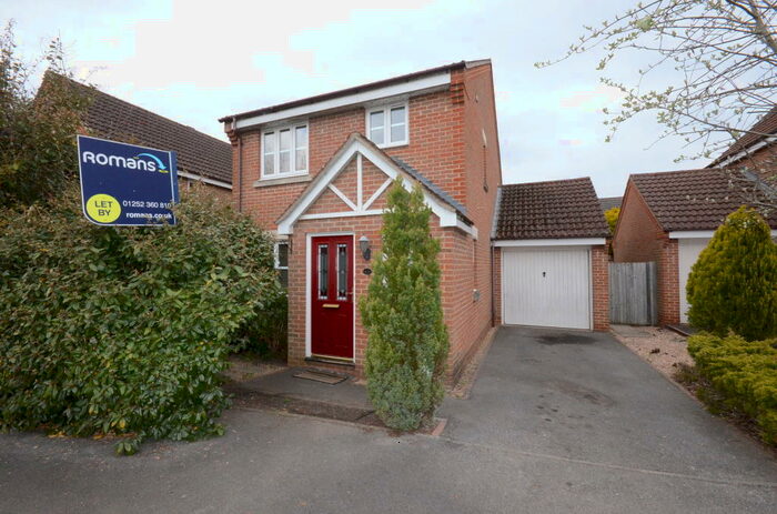 3 Bedroom Detached House To Rent In Browning Road, GU52