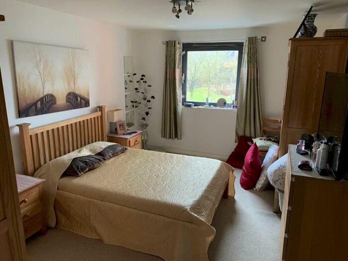 1 Bedroom Flat To Rent In Galleon Way, Cardiff Bay, CF10