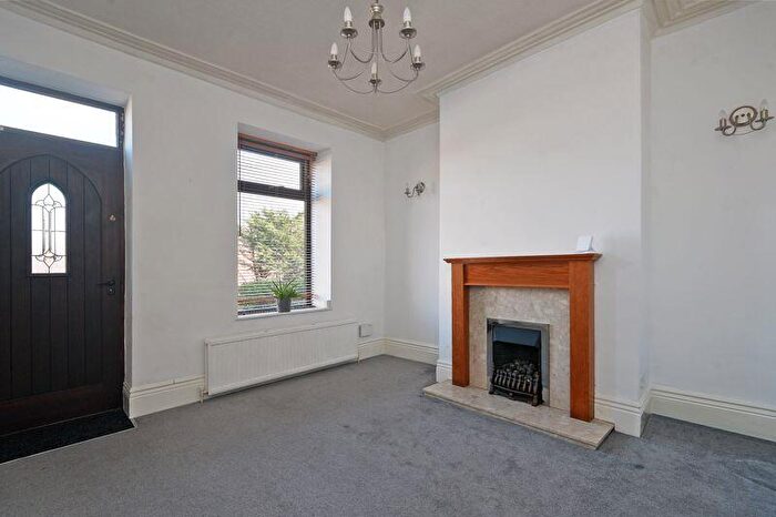 2 Bedroom Terraced House To Rent In High Street, Sheffield, S35