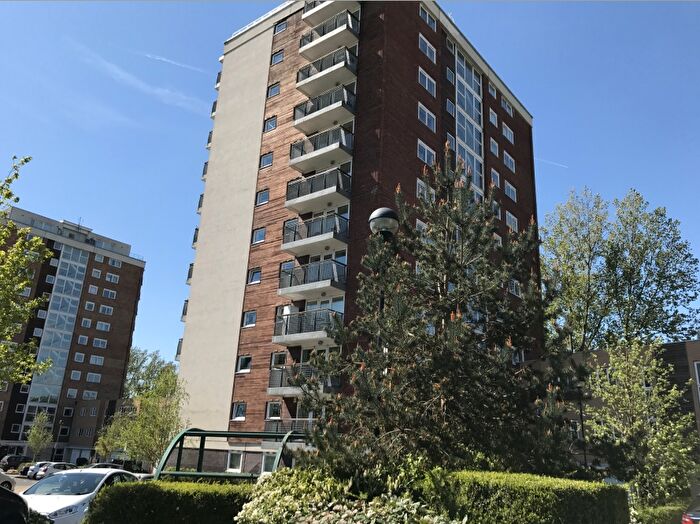 1 Bedroom Apartment To Rent In Lakeside Rise, Blackley, M9