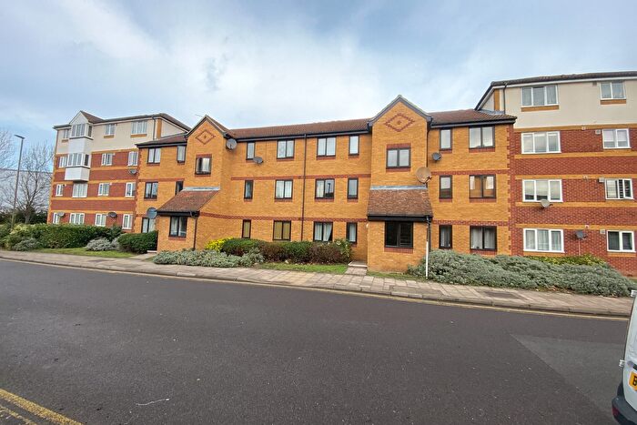 1 Bedroom Flat For Sale In Ruston Road, London, SE18