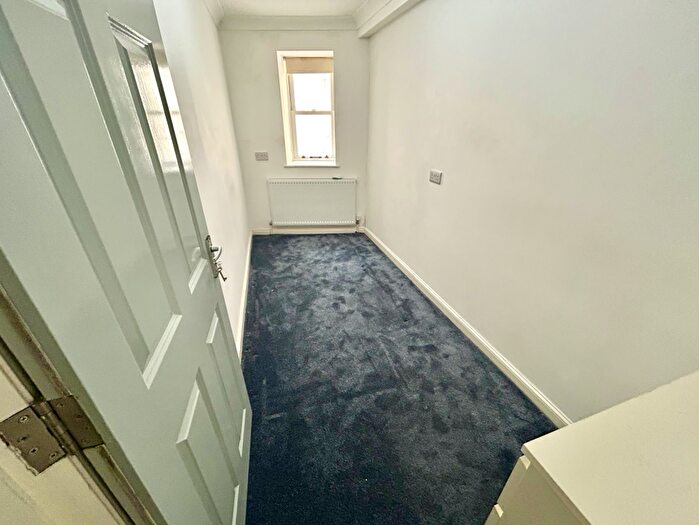 3 Bedroom Flat To Rent In Mannington Place, Bournemouth, BH2