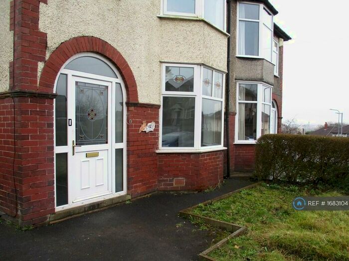 3 Bedroom Semi-Detached House To Rent In Withins Lane, Bolton, BL2