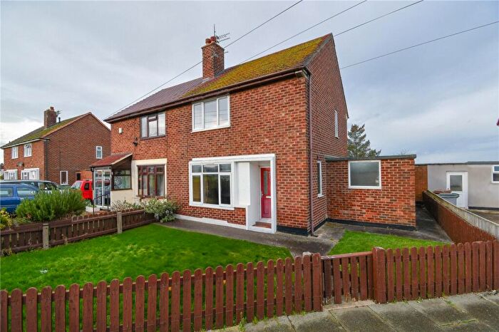 2 Bedroom Semi Detached House For Sale In Tern Way, Moreton, Wirral, CH46