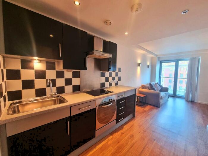 1 Bedroom Flat To Rent In Basilica, King Charles Street, Leeds, LS1