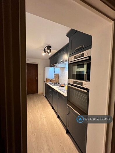 2 Bedroom Terraced House To Rent In Pell Street, Reading, RG1