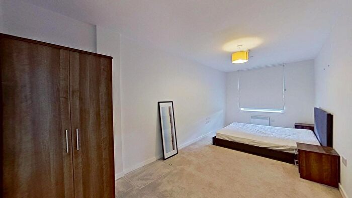 2 Bedroom Flat To Rent In Atkinson Street, Leeds, LS10