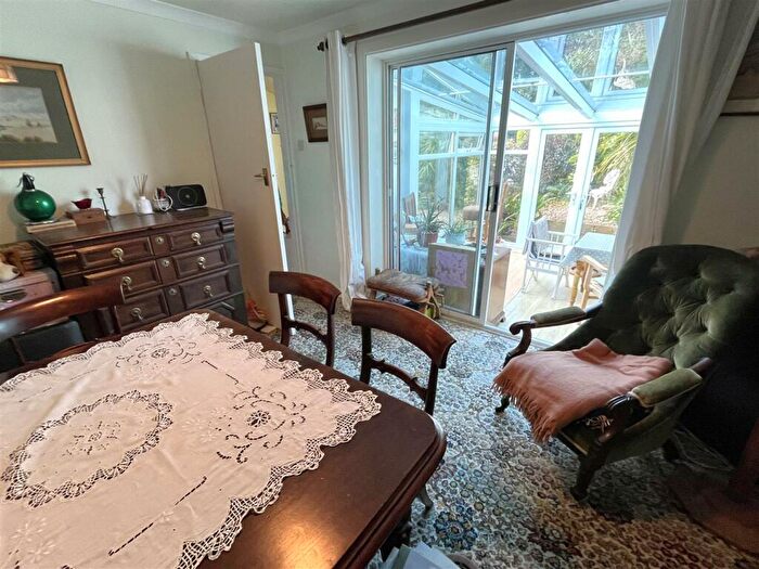 3 Bedroom Bungalow For Sale In Lankelly Lane, Fowey, PL23