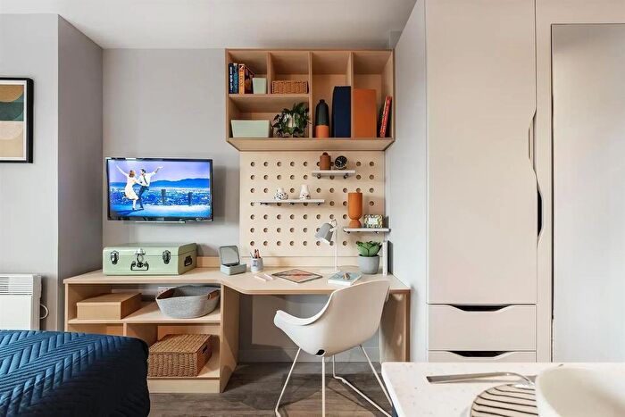 Studio To Rent In Stanley Place, Edinburgh, EH7