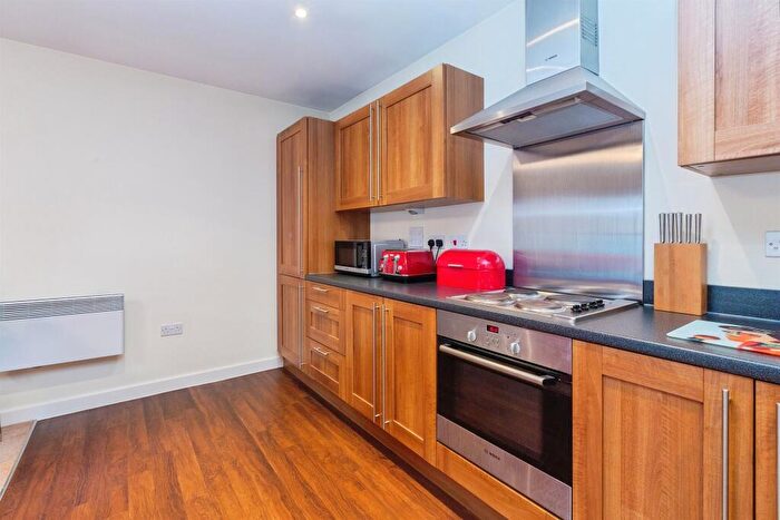 2 Bedroom Apartment For Sale In Viridian Square, Aylesbury, HP21