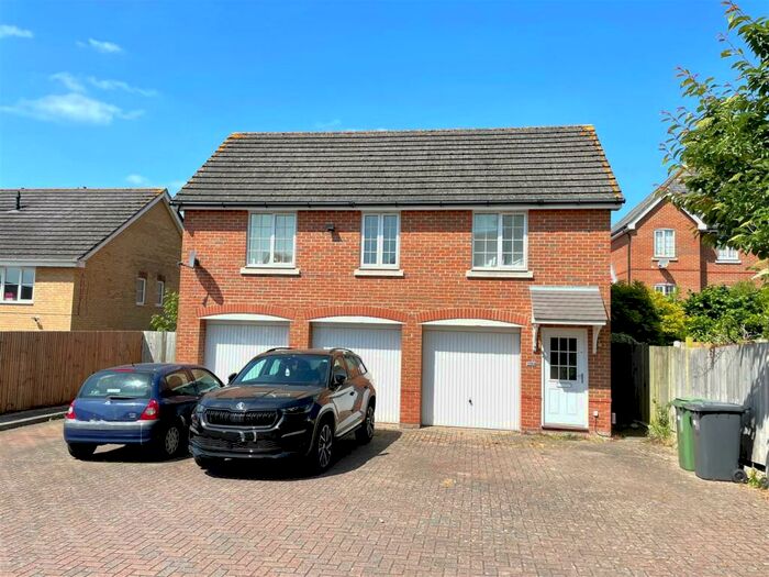 2 Bedroom Detached House To Rent In Thyme Avenue Whiteley, PO15
