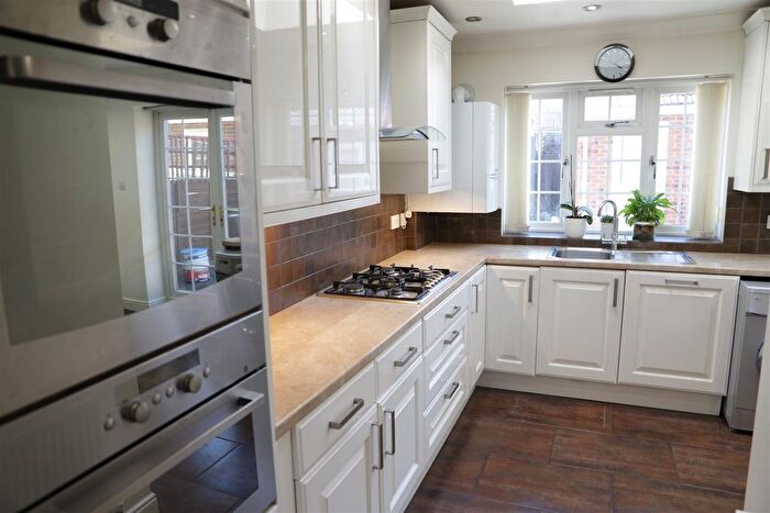 3 Bedroom Terraced House To Rent In Knowsley Avenue, Southall, UB1