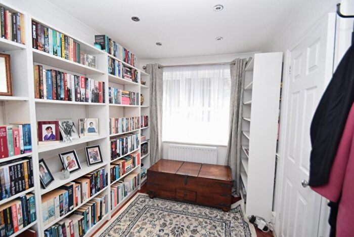 4 Bedroom Detached House For Sale In Grasmere Close, Eastbourne, BN23