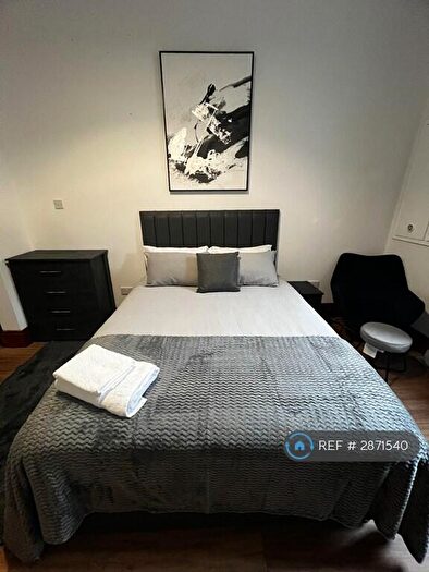 3 Bedroom Flat To Rent In Sauchiehall Street, Glasgow, G2