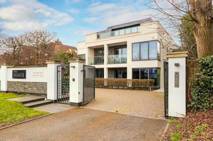 2 Bedroom Flat To Rent In Esher Heights, Portsmouth Road, KT10