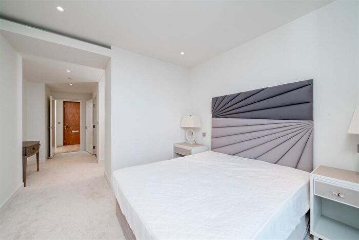 3 Bedroom Apartment To Rent In Hampton Tower, South Quay Plaza, London, E14