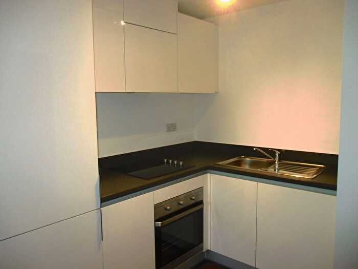 1 Bedroom Flat To Rent In Waterfront West, Brierley Hill, DY5