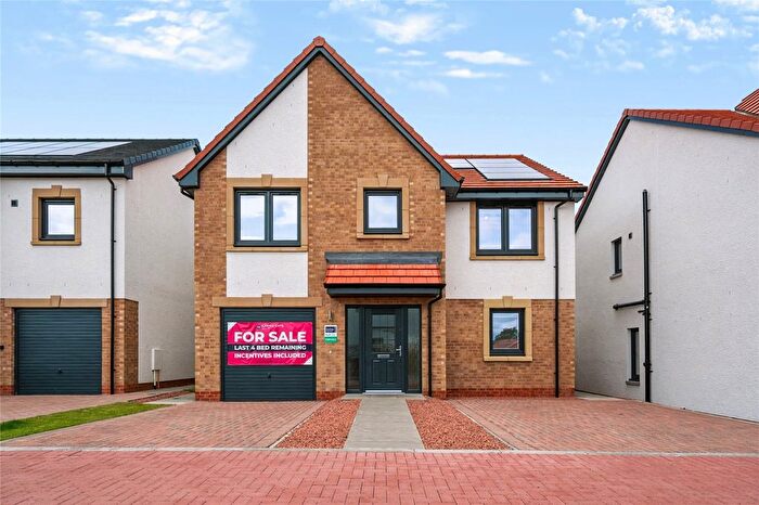 4 Bedroom Detached House For Sale In Castle Gate, Airth, FK2