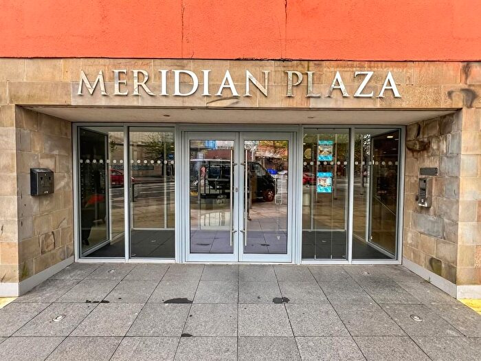 Studio For Sale In Bute Terrace, Cardiff, CF10