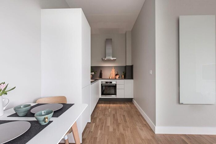 1 Bedroom Flat To Rent In Fordwych Road, NW2
