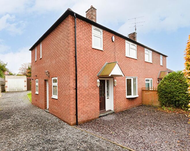 3 Bedroom Semi-Detached House To Rent In Woodnook Drive, Cookridge, Leeds, LS16