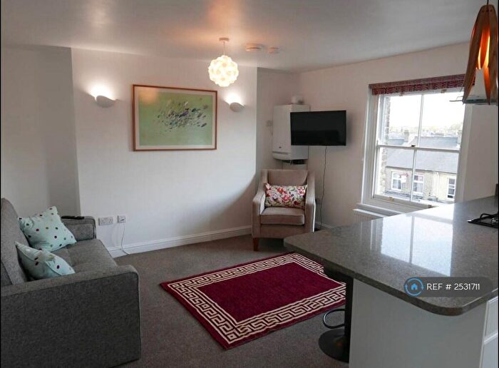 1 Bedroom Flat To Rent In Chesterton Road, Cambridge, CB4