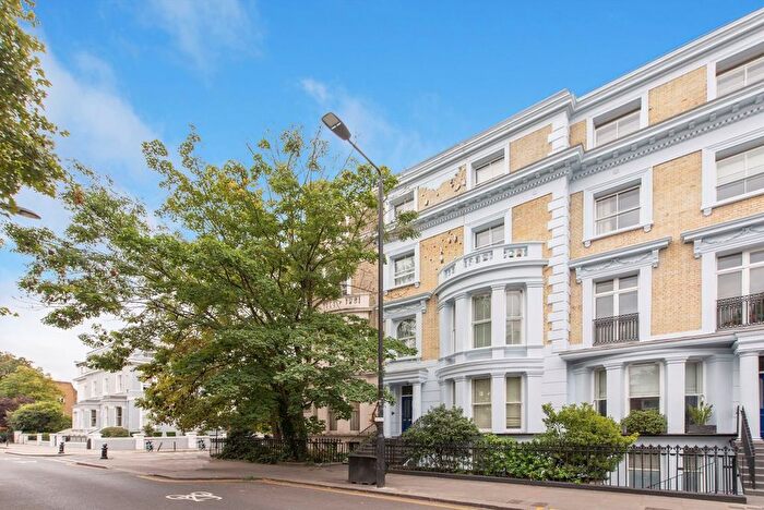2 Bedroom Flat For Sale In Ladbroke Grove, Westbourne, W11
