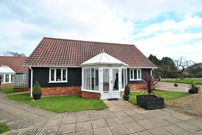 2 Bedroom Bungalow For Sale In Stocking Hill, Cottered, SG9