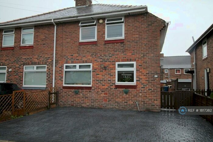 3 Bedroom Semi-Detached House To Rent In Kenton Crescent, Newcastle Upon Tyne, NE3