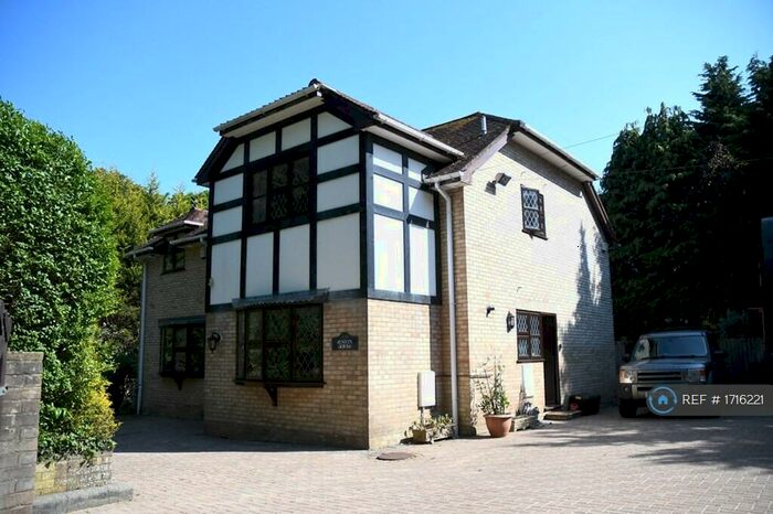 4 Bedroom Detached House To Rent In Lower Buckland Road, Lymington, SO41