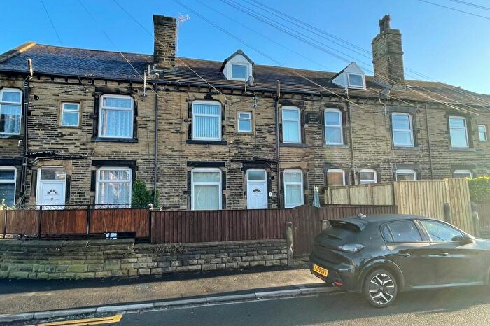 3 Bedroom Terraced House For Sale In Bridge Street, Morley, Leeds, West Yorkshire, LS27
