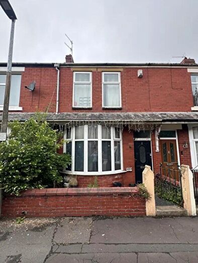 3 Bedroom Terraced House For Sale In Elim Place, Blackburn, Lancashire, BB2