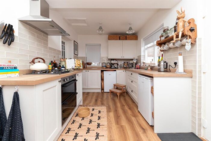 2 Bedroom Detached House To Rent In Church Street, Langford, Biggleswade, SG18