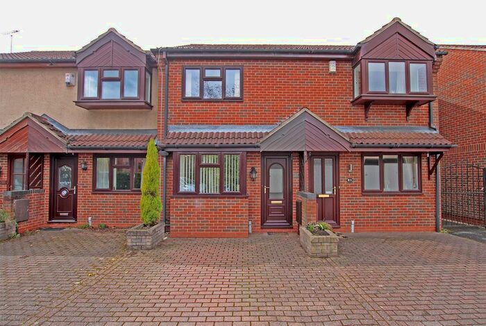 2 Bedroom Town House To Rent In Harberton Close, Redhill, Nottingham, NG5