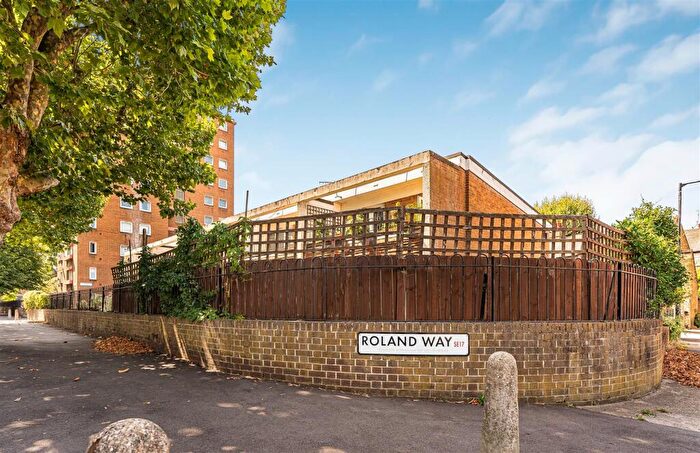 3 Bedroom Flat To Rent In Soane House, Roland Way, SE17