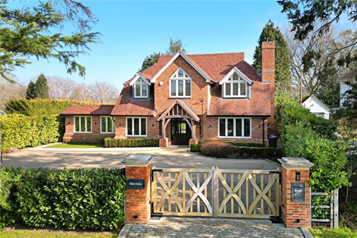 5 Bedroom Detached House For Sale In The Avenue, Chobham, Woking, Surrey, GU24