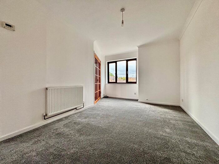 1 Bedroom Flat To Rent In Appollo House, Illustrious Close, Lordswood, ME5