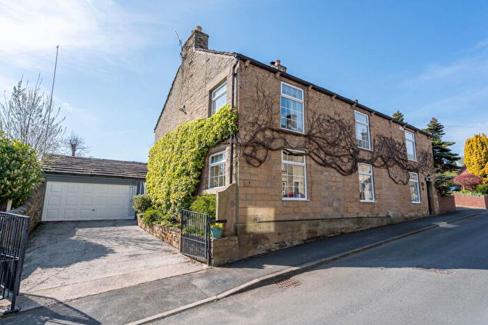 4 Bedroom Detached House For Sale In Wood Street, Hollingworth, SK14