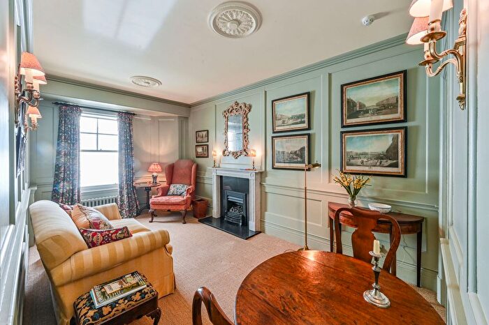 1 Bedroom Flat For Sale In Pall Mall, St James's, London, SW1Y