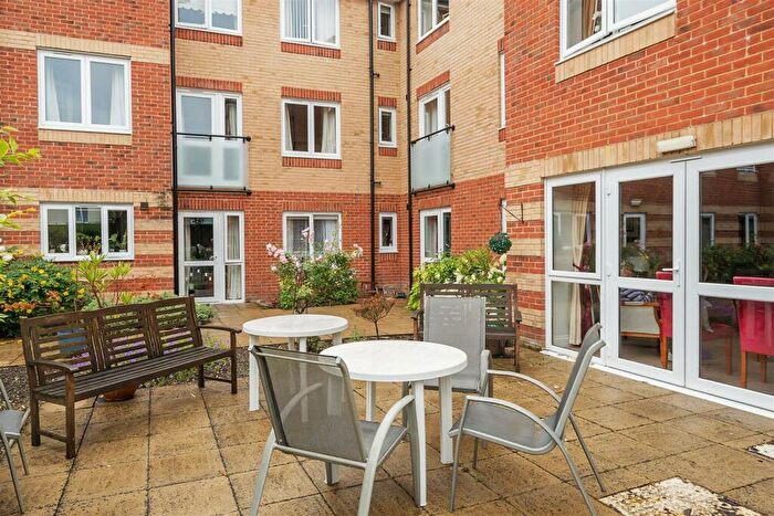1 Bedroom Retirement Property To Rent In Chadwick Lodge, Southampton, SO15