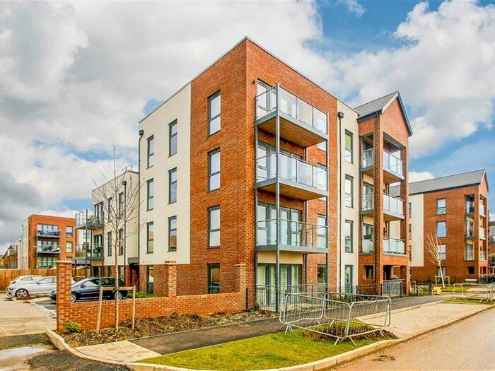 1 Bedroom Flat To Rent In Gambit Avenue, Oakgrove, Milton Keynes, MK10