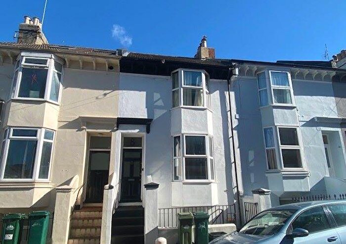 2 Bedroom Apartment For Sale In Flat (Ground Floor And First Floor Flat), Pevensey Road, Brighton, BN2