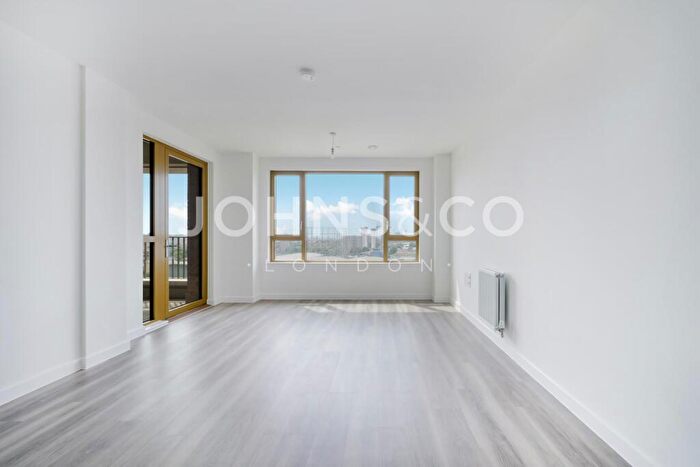 1 Bedroom Apartment To Rent In Vista Heights, Bermondsey Heights, Bermondsey, SE15