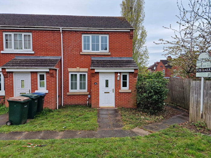 2 Bedroom End Of Terrace House For Sale In Firedrake Croft, Stoke, Coventry, CV1