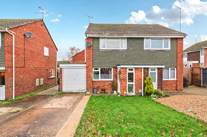 2 Bedroom Semi Detached House For Sale In Heath Way, Horsham, West Sussex, RH12