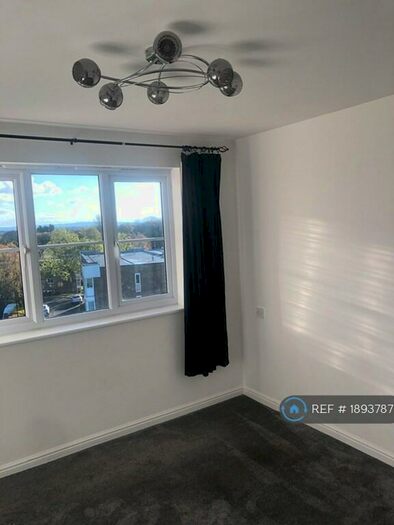 2 Bedroom Flat To Rent In Citadel East, Killingworth, Newcastle Upon Tyne, NE12