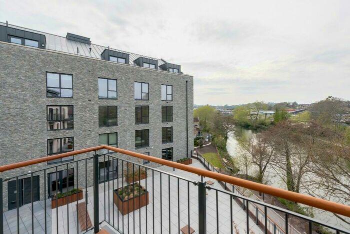 2 Bedroom Apartment To Rent In The Stone Works, BA2