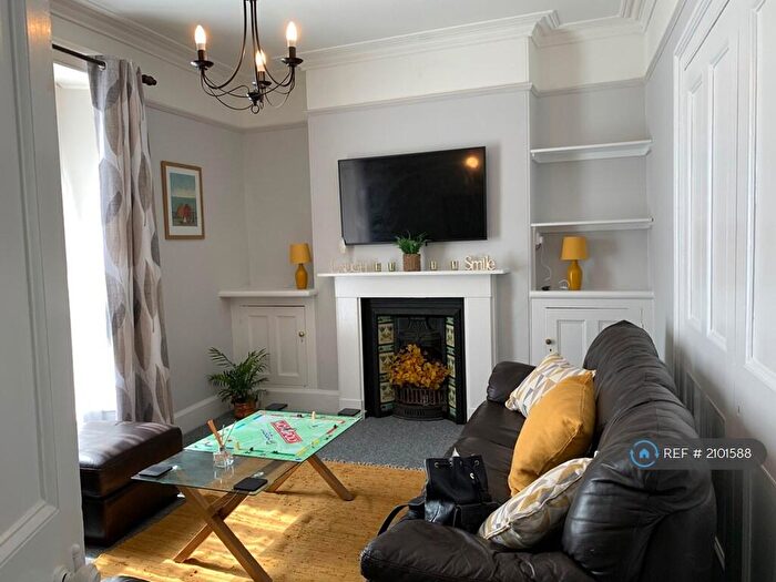 5 Bedroom Terraced House To Rent In Clifton Place, Plymouth, PL4