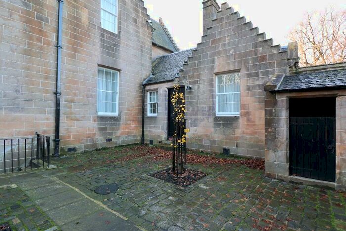 2 Bedroom Flat To Rent In Tollcross House, Glasgow, G32